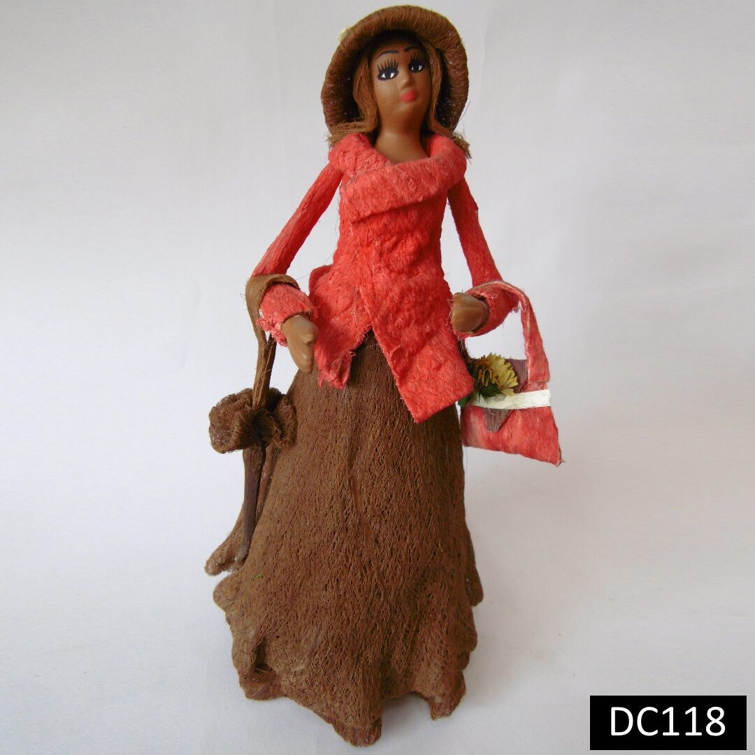 Figura Mujer Afro en Palma de Coco